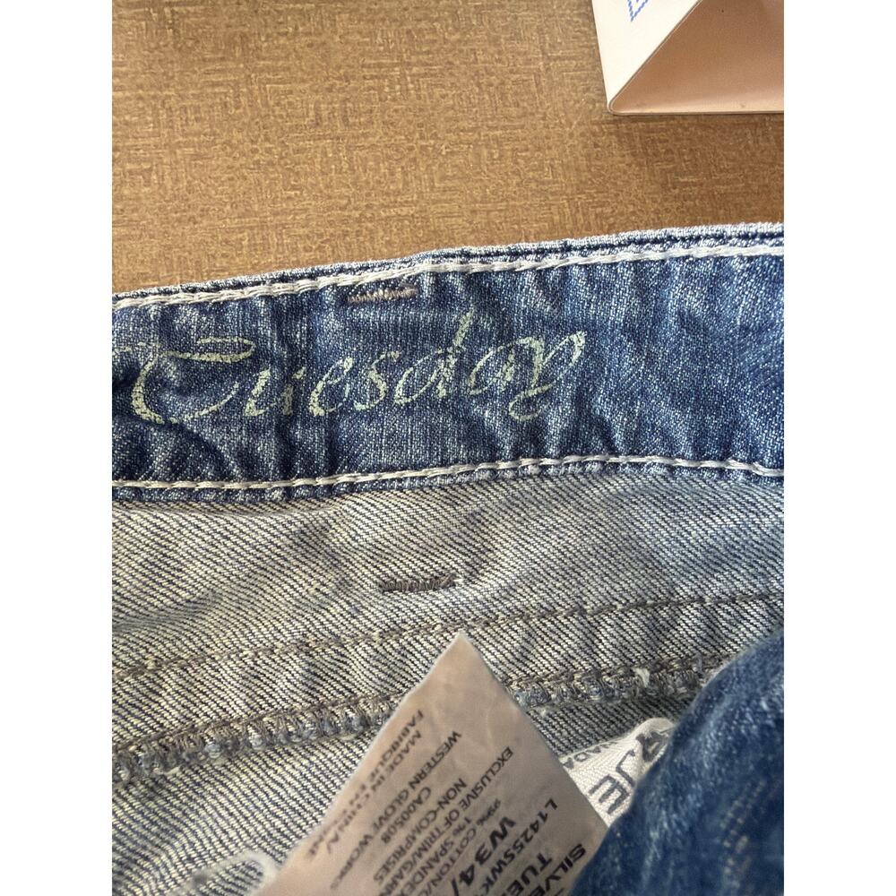 Silver Jeans co. Women's Tuesday size 34/31 Low Rise Boot cut - Picture 6 of 7